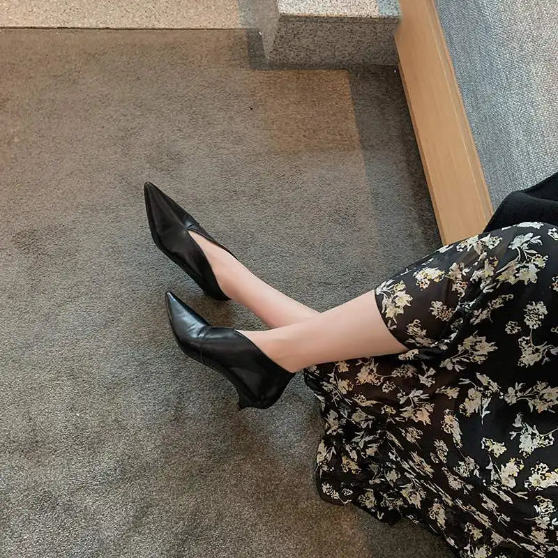 Fivessa | Pointed Ankle Boots