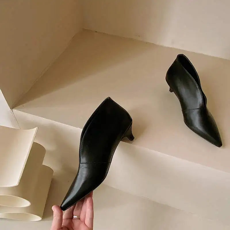 Fivessa | Pointed Ankle Boots