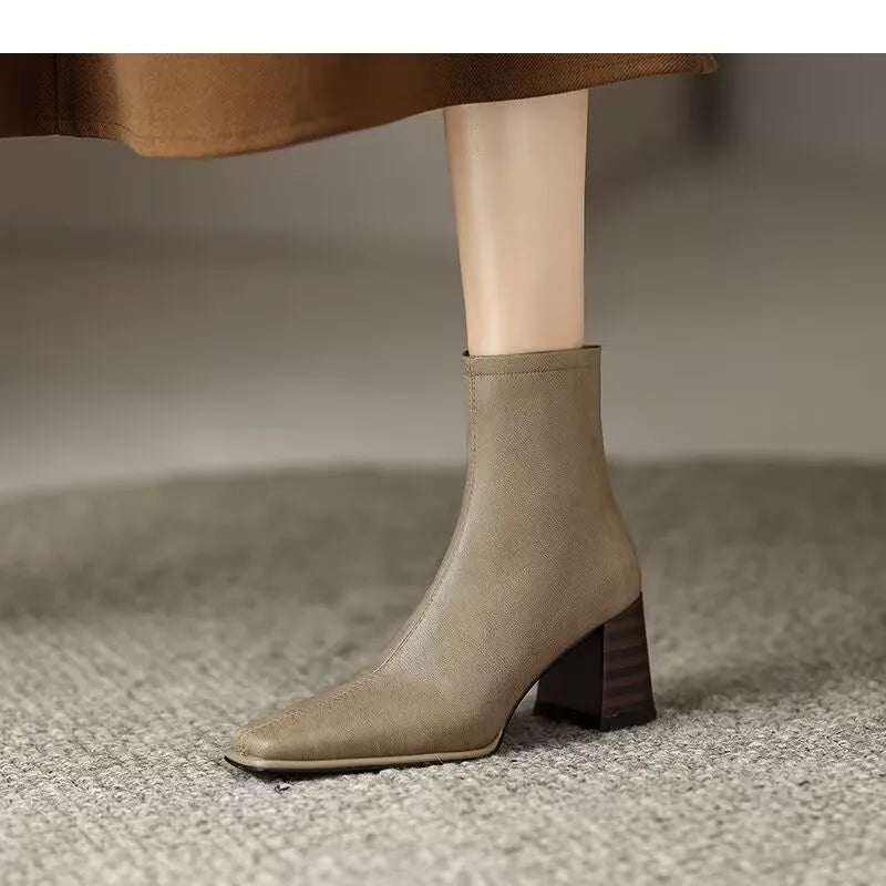 Helyria | Leather Ankle Boots